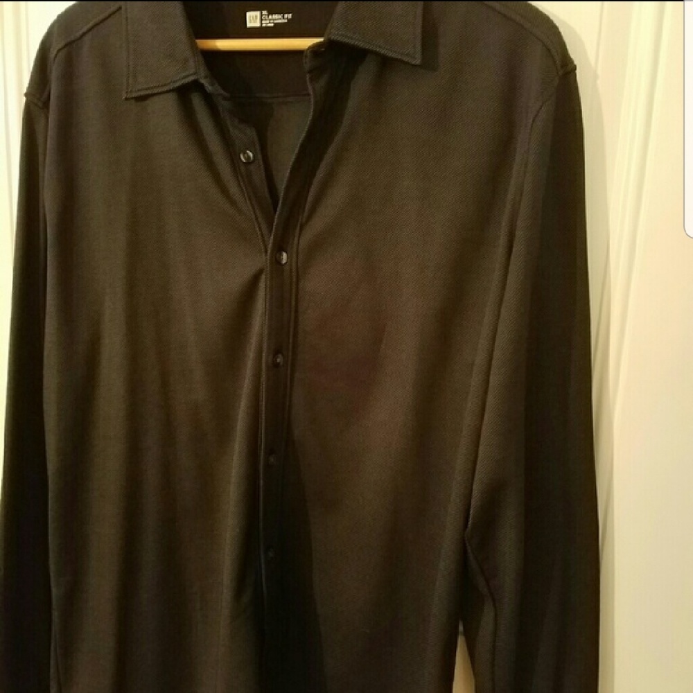 Gap XL black button up